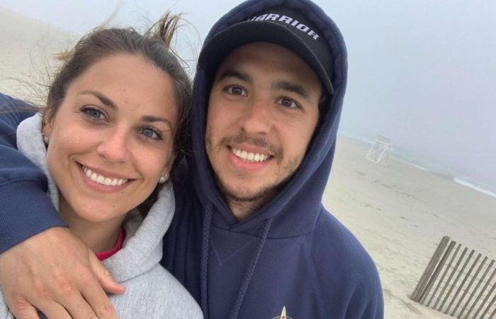 Johnny
      Gaudreau’s
      Wife
      Meredith
      Announces
      Pregnancy
      During
      Funeral