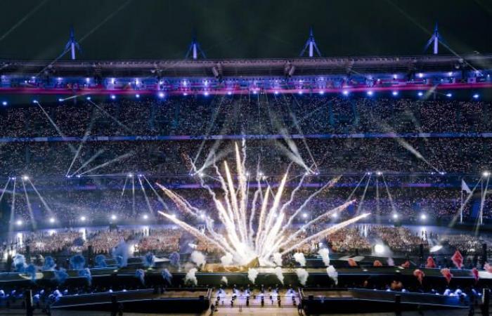 A
      closing
      on
      an
      electronic
      beat
      for
      the
      Paralympic
      Games