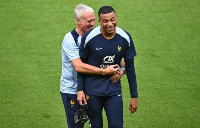 “If
      Deschamps
      is
      still
      here,
      it’s
      thanks
      to
      Mbappé”,
      Acherchour
      not
      gentle
      with
      the
      coach