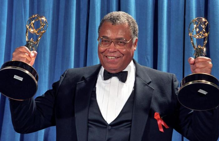 James
      Earl
      Jones,
      voice
      of
      Darth
      Vader
      and
      Mufasa
      in
      ‘Lion
      King’,
      dies
      at
      93