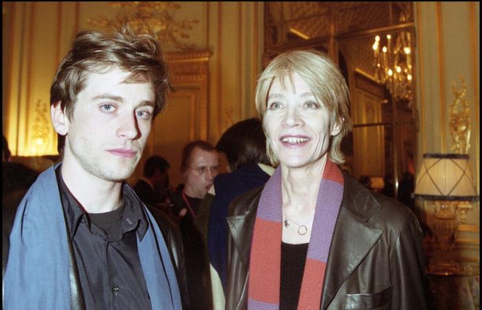 “We
      didn’t
      do…”,
      Thomas
      Dutronc
      reestablishes
      the
      truth
      about
      his
      mother’s
      last
      moments