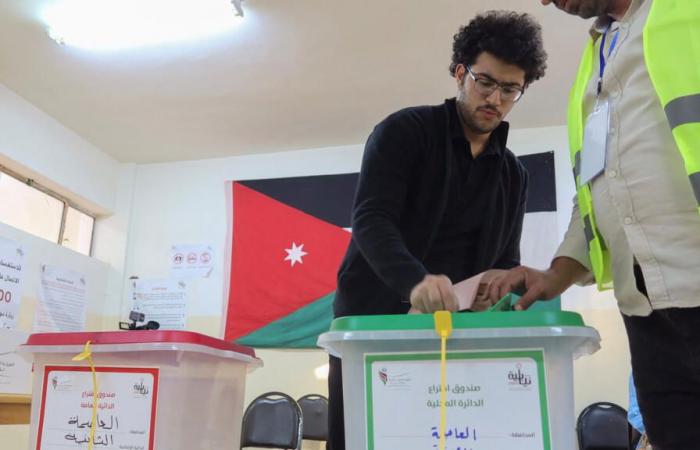 Jordanians
      go
      to
      the
      polls
      for
      legislative
      elections
      marked
      by
      the
      war
      in
      Gaza