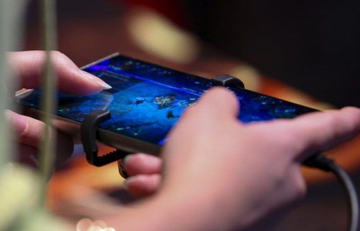 EU
      consumer
      groups
      slam
      ‘manipulative’
      video
      game
      spending
      tactics
      –
      Euractiv