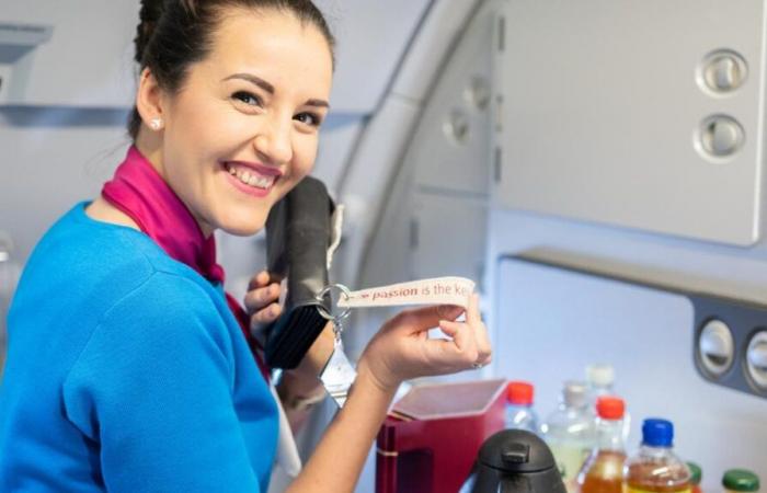 Eurowings
      receives
      four-star
      airline
      award