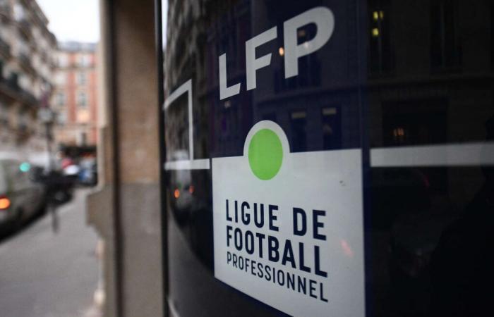 For
      the
      Senate,
      “there
      is
      an
      urgent
      need
      for
      French
      football
      to
      stop
      living
      beyond
      its
      means”