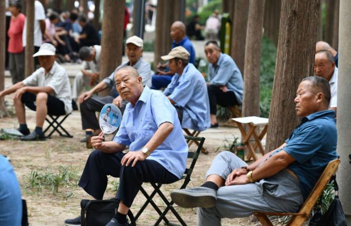 China
      resolves
      to
      raise
      retirement
      age