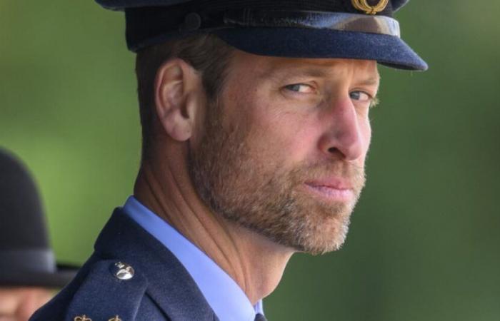 After
      the
      beard,
      he
      takes
      out
      the
      uniform!
      Prince
      William
      is
      going
      to
      make
      people
      talk
      about
      him
      again…