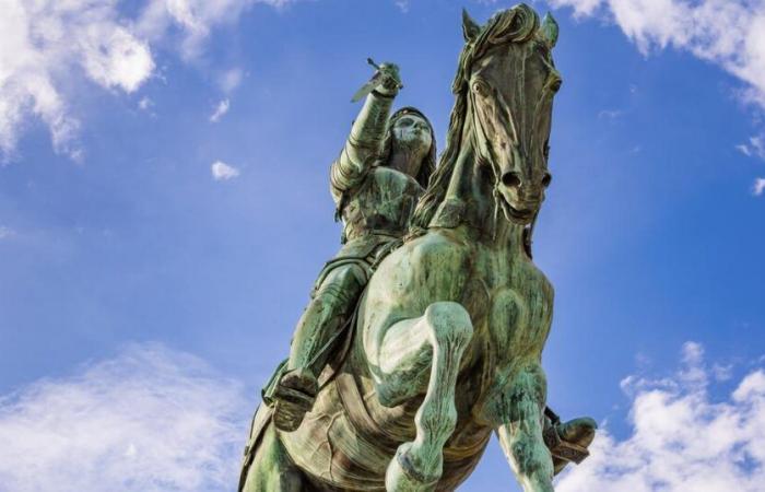 Joan
      of
      Arc,
      “one
      of
      the
      greatest
      travesties
      of
      our
      History”,
      judges
      Thomas
      Jolly