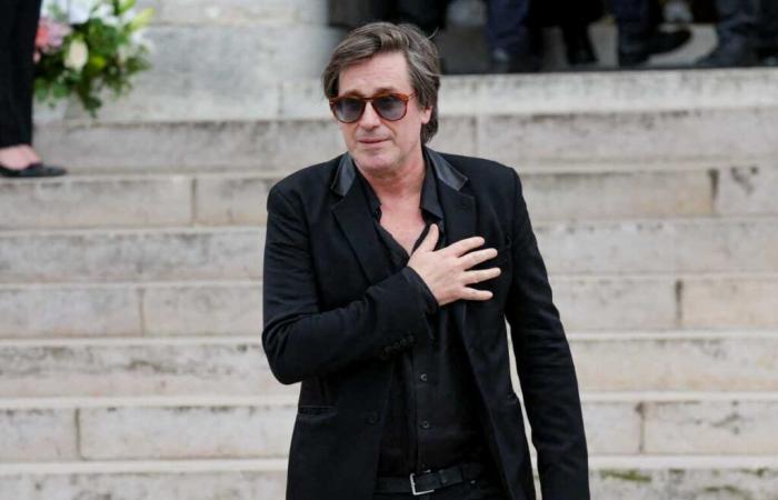 Thomas
      Dutronc
      gives
      news
      of
      his
      father,
      Jacques
      Dutronc
      after
      the
      death
      of
      Françoise
      Hardy