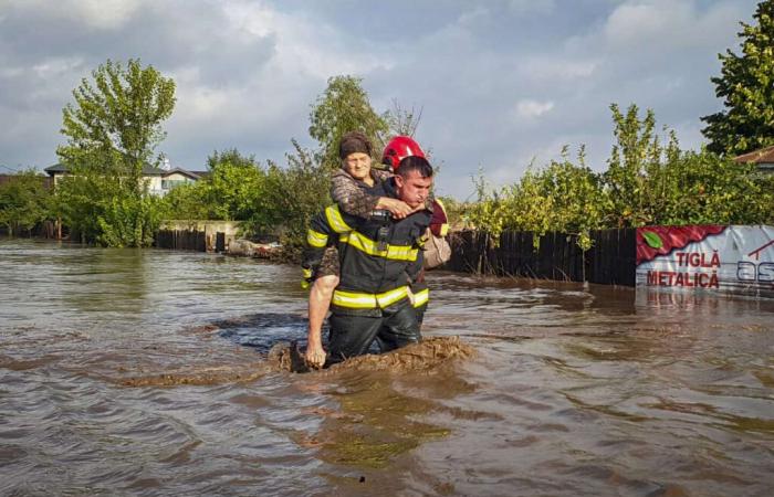 Storm
      Boris
      sweeps
      across
      Central
      Europe;
      four
      dead
      in
      Romania