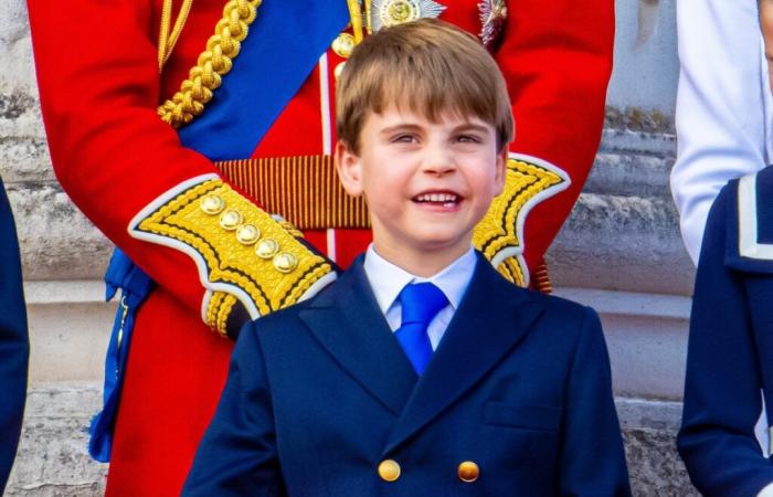 Kate
      Middleton’s
      Cancer:
      Prince
      Louis,
      a
      Mummy’s
      Boy?
      These
      Details
      That
      Show
      It