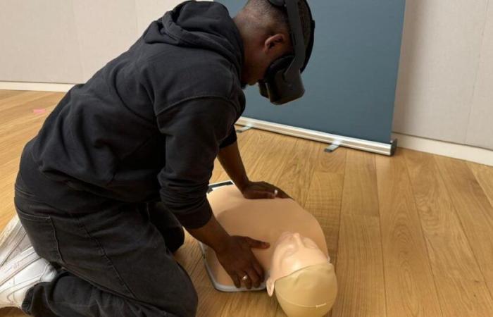 Virtual
      reality
      for
      learning
      first
      aid