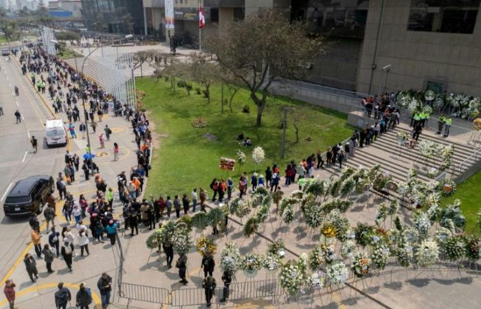 Peru’s
      National
      Farewell
      to
      Controversial
      Former
      President
      Fujimori