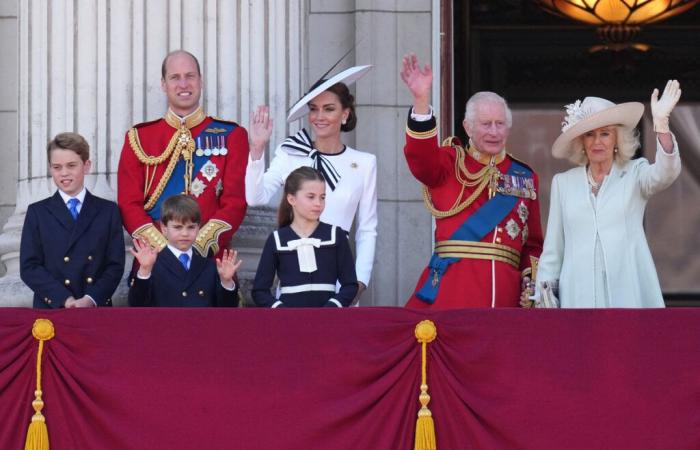 Kate
      Middleton’s
      Cancer:
      The
      Princess
      on
      Bad
      Terms
      with
      Charles
      III
      and
      Camilla?
      These
      Discreet
      Signs
      She
      Distilled