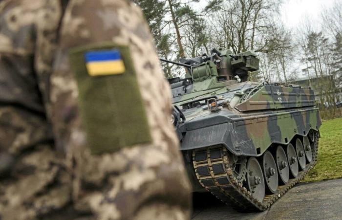 According
      to
      Ukrainian
      intelligence,
      Russia
      will
      try
      to
      end
      the
      war
      “before
      2026”