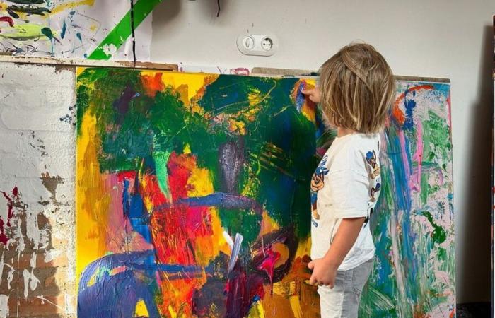 At
      3
      years
      old,
      this
      German
      artist
      sells
      his
      paintings
      for
      between
      10,000
      and
      15,000
      euros