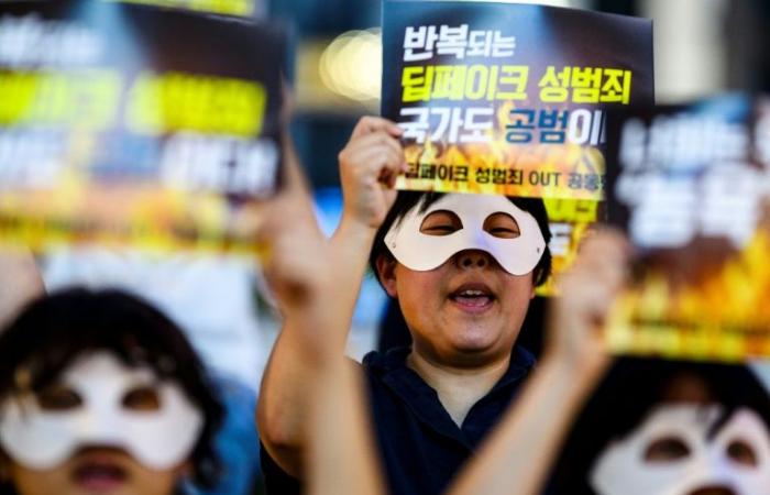 In
      South
      Korea,
      victims
      of
      pornographic
      ‘deepfakes’
      feel
      helpless