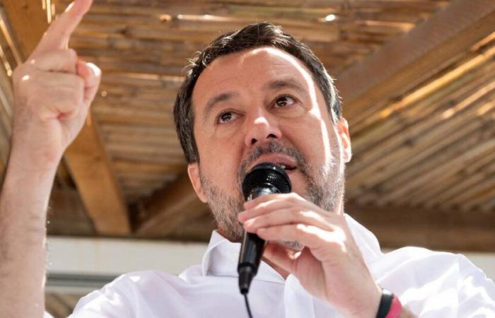 Six
      years
      in
      prison
      requested
      against
      Matteo
      Salvini
      for
      refusing
      to
      let
      migrants
      land
      –
      Libération