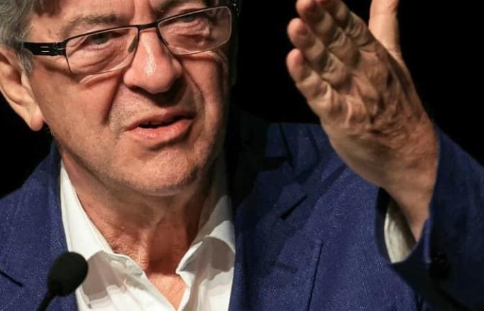 Mélenchon
      asks
      for
      PS
      support
      in
      the
      Assembly
      office