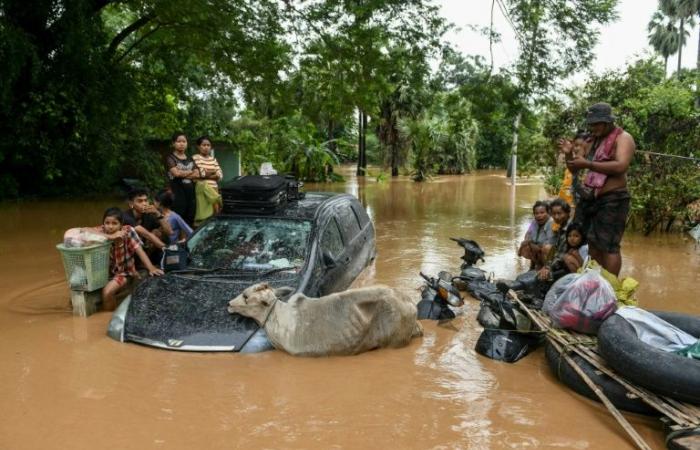 Flood
      death
      toll
      rises
      to
      74,
      89
      missing