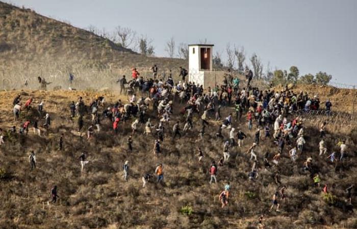 Hundreds
      of
      migrants
      prevented
      from
      reaching
      Spanish
      enclave
      of
      Ceuta