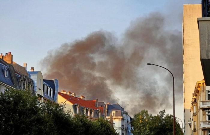 impressive
      smoke
      in
      the
      sky
      after
      three
      trucks
      caught
      fire