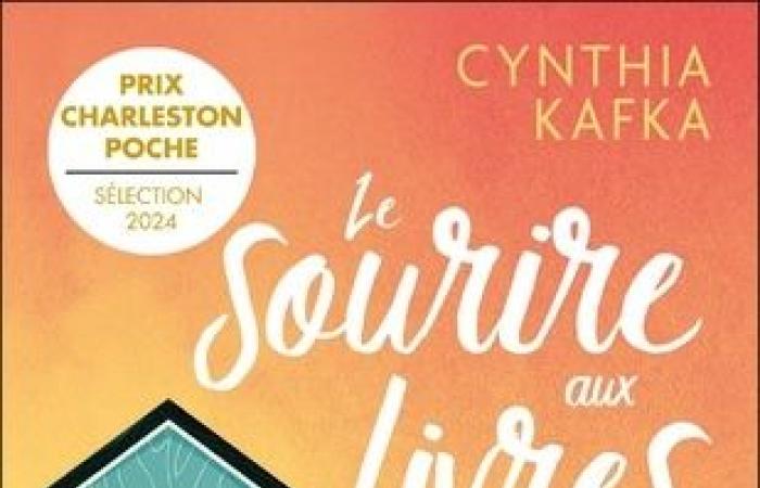 Smiling
      at
      Books
      –
      Cynthia
      Kafka