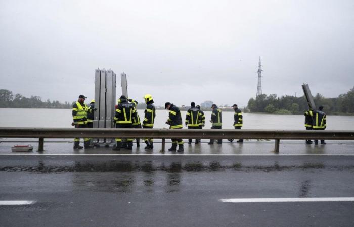 Storm
      Boris
      hits
      Central
      Europe:
      at
      least
      six
      dead