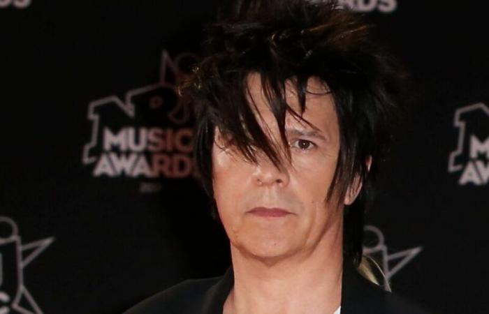 Nicola Sirkis had a very bad time in the 90s with his group Indochine, he confides in us about this difficult period