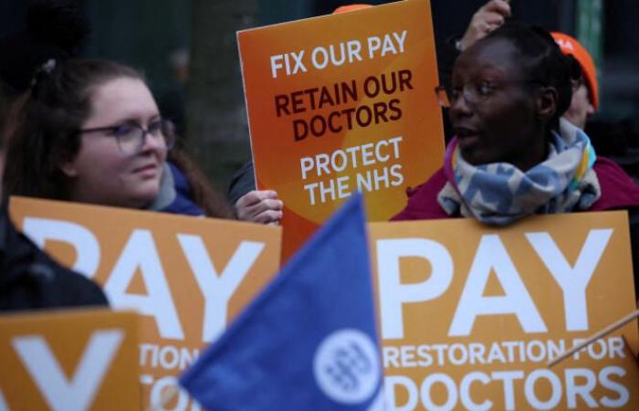 UK pay rise of over 22% ends interns’ strikes