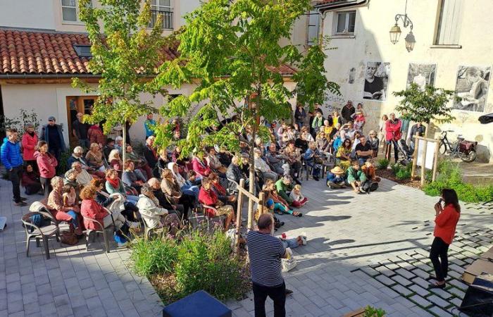 Foix. The Albada polyphonic trio is a hit at the Léo