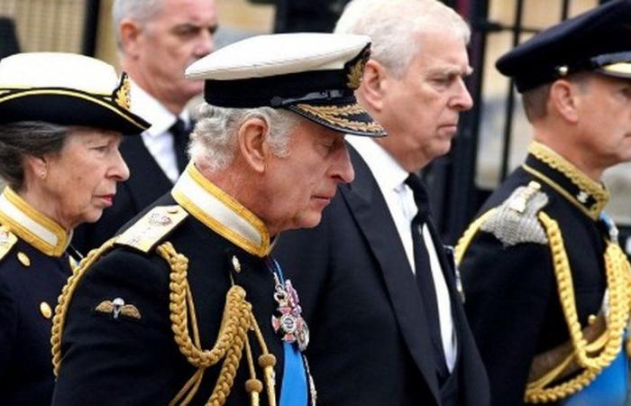 United Kingdom: New fratricidal war among the Windsors? We explain the tensions between King Charles and Prince Andrew