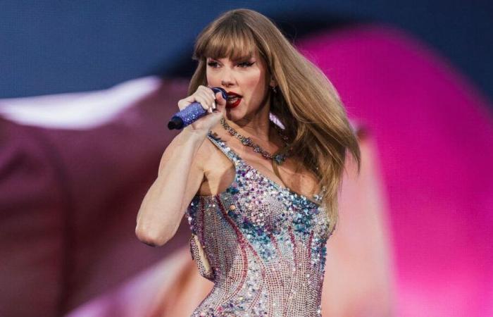 Taylor Swift’s Music Makes Stephen King ‘Happy’