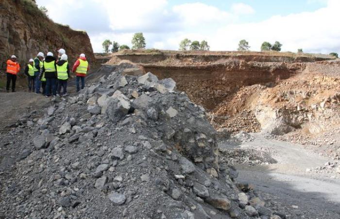 The black gold from this quarry which supplies the major construction sites of Haute-Loire and elsewhere