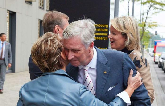 Grand Duchess Maria Teresa pairs faux leather and sequins to bid farewell to German-speaking heads of state