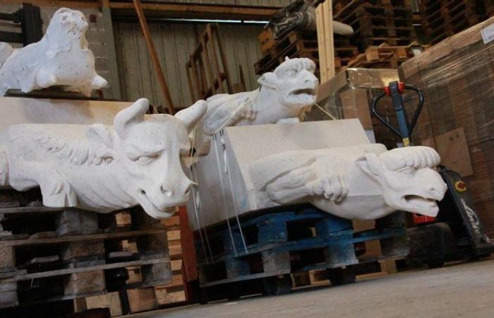 Gargoyles delivered to Paris