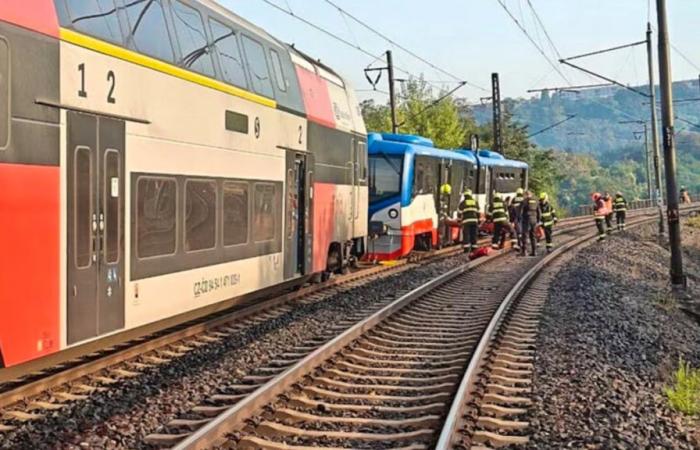 Thirty-five injured in train collision in Prague