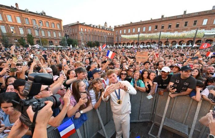 LIVE. The 2024 Olympic Games in Toulouse: Antoine Dupont, Léon Marchand and the Toulouse athletes acclaimed at Place du Capitole! Follow the ceremony