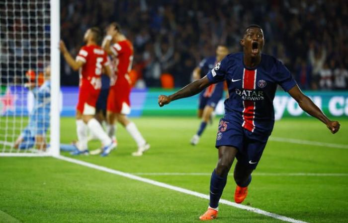 Parisians take advantage of an own goal from the Spaniards to win their first Champions League match of the season