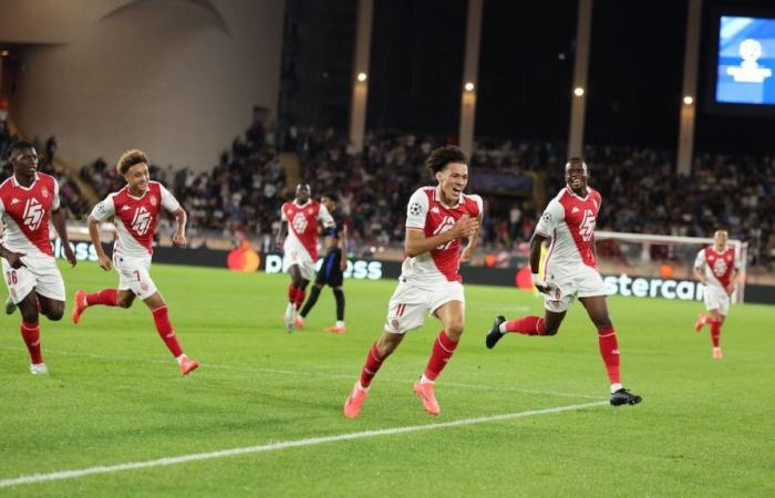 AS Monaco enjoys its return to C1 against Barcelona!