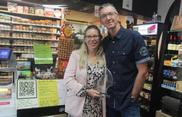 This couple of tobacconists near Dieppe needs you to win a trophy