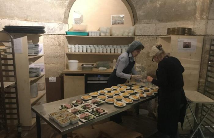 In this restaurant hidden under La Madeleine in Paris, white-collar workers rub shoulders with the most precarious