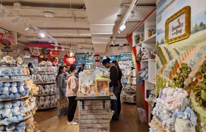 New York toy giant FAO Schwarz arrives in Paris