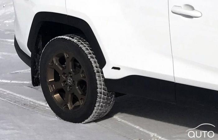 The Best Winter Tires for Large SUVs and Pickup Trucks in 2024-2025