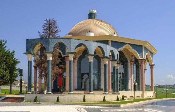 In Albania, a Muslim micro-state modelled on the Vatican is about to be created