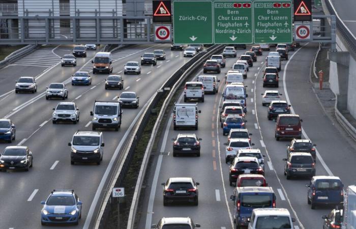 Should the Swiss motorway network be expanded? The public will decide