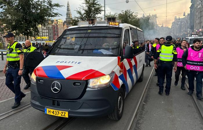 Now, there is more to the story: we see Besiktas fans at the Arena