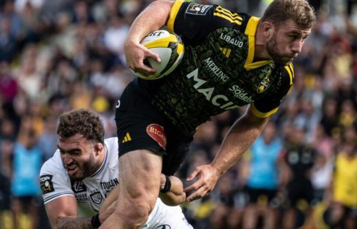 La Rochelle player Pierre Bourgarit out for 4 to 6 months