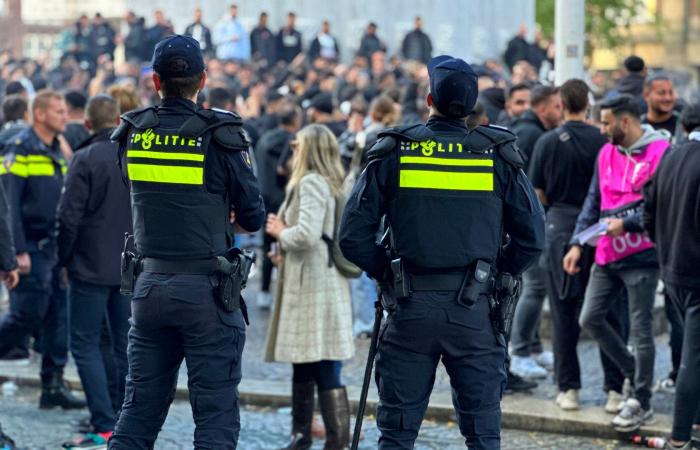 Now, there is more to the story: we see Besiktas fans at the Arena