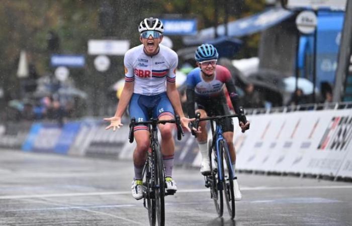 Cat Ferguson doubles as junior world road champion, Celia Gery 5th